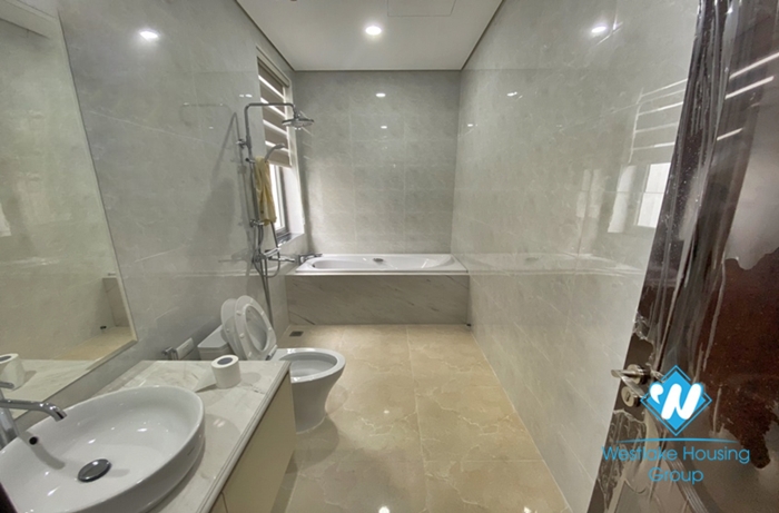Four bedroom house for rent in Vinhome Harmony